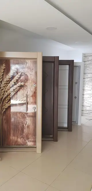Mağazamızda iç kapı sergisi, Mersin