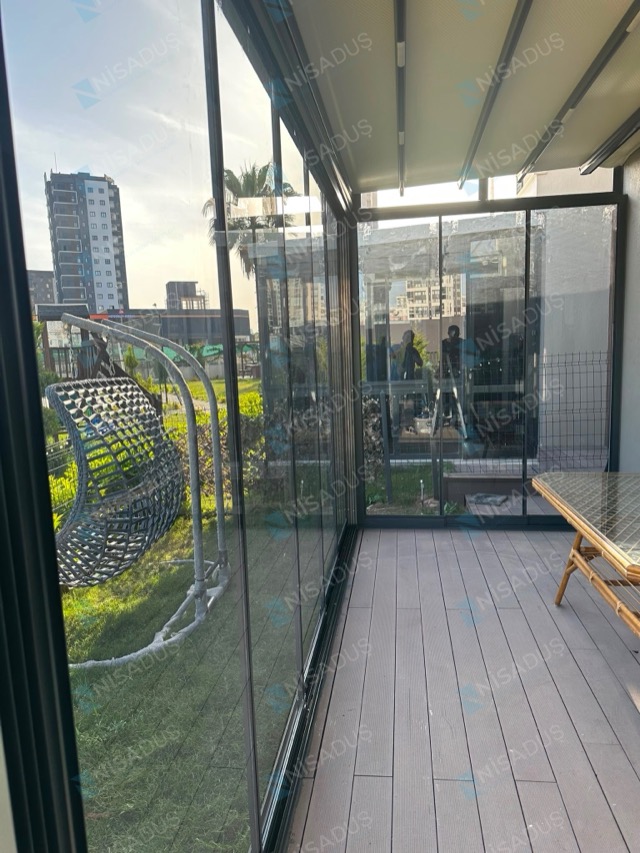 Yana kayar sürme cam balkon ile kapatılan teras, Mersin