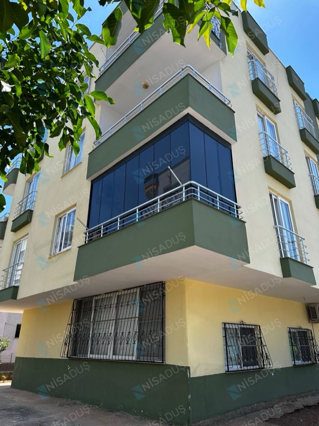 Gold Seri Katlanır Cam Balkon